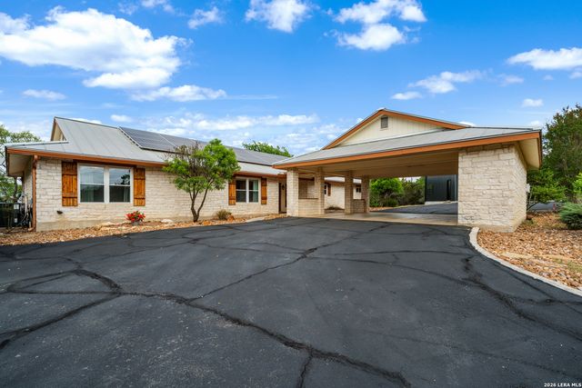 104 WILD CHERRY LN, Boerne, TX 78006