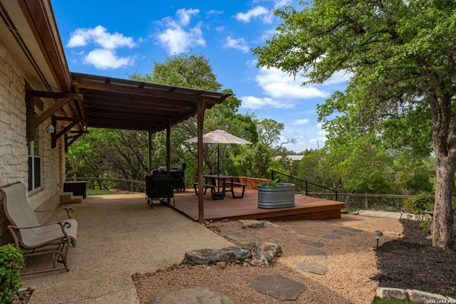 104 WILD CHERRY LN, Boerne, TX 78006