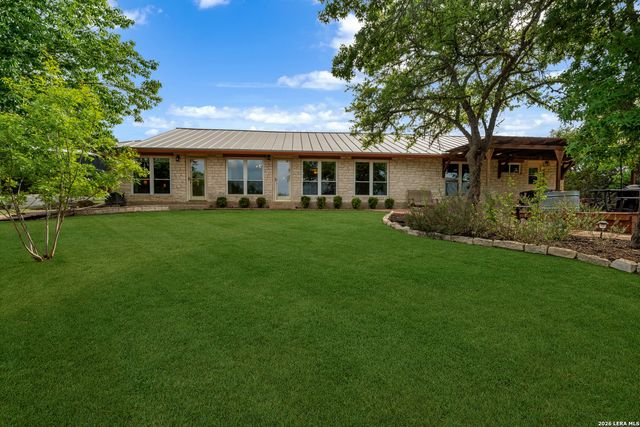 104 WILD CHERRY LN, Boerne, TX 78006