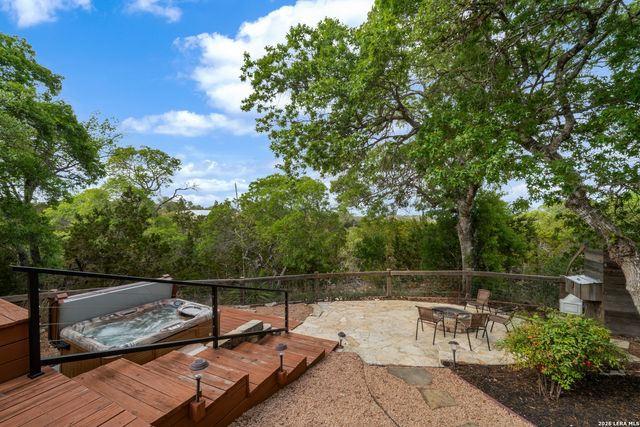 104 WILD CHERRY LN, Boerne, TX 78006