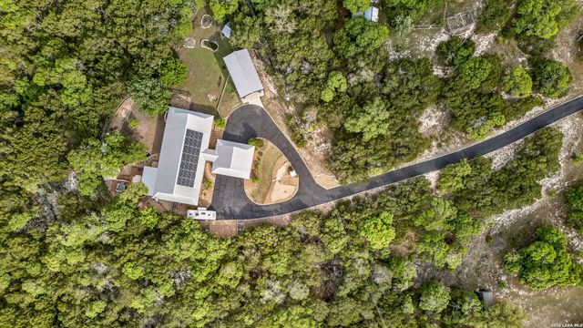 104 WILD CHERRY LN, Boerne, TX 78006