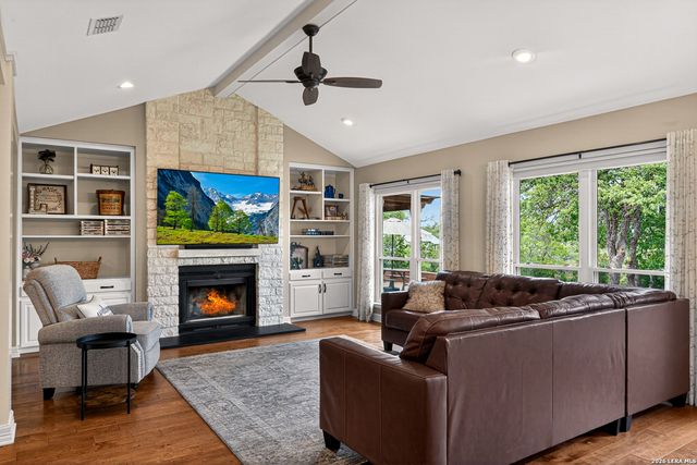 104 WILD CHERRY LN, Boerne, TX 78006