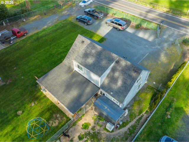 17673 S HATTAN Rd, Oregon City, OR 97045