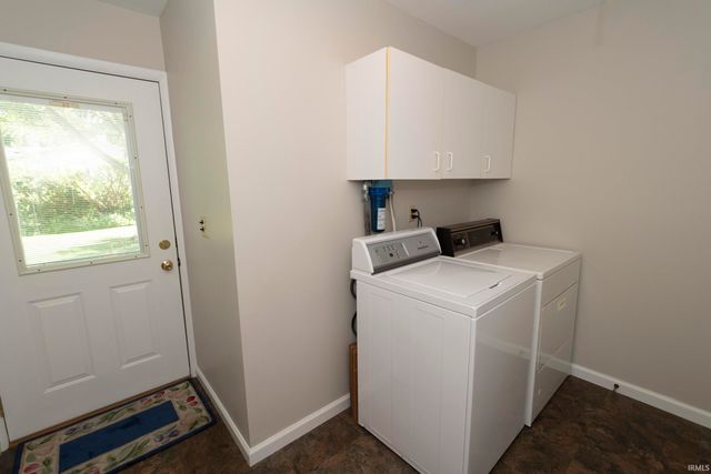 1936 Piedmont Way, South Bend, IN 46614