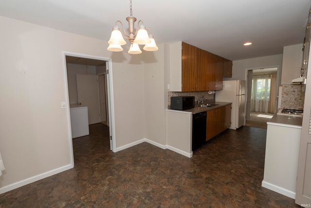 1936 Piedmont Way, South Bend, IN 46614