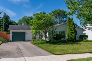 1936 Piedmont Way, South Bend, IN 46614