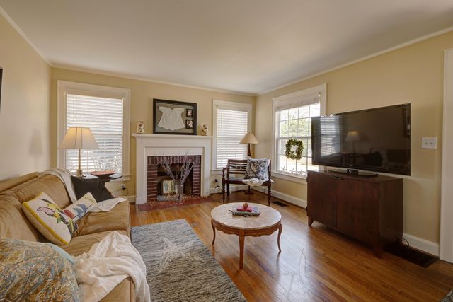 1005 S Crest Road, Rossville, GA 30741