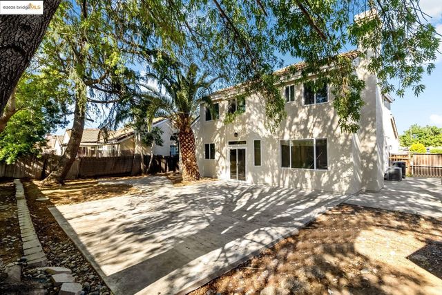 521 Freemark LN, Oakley, CA 94561