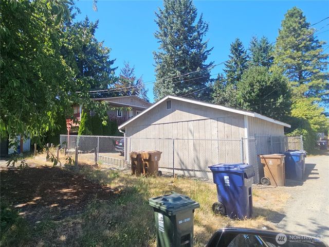 1349 S Highland Drive, Tacoma, WA 98465