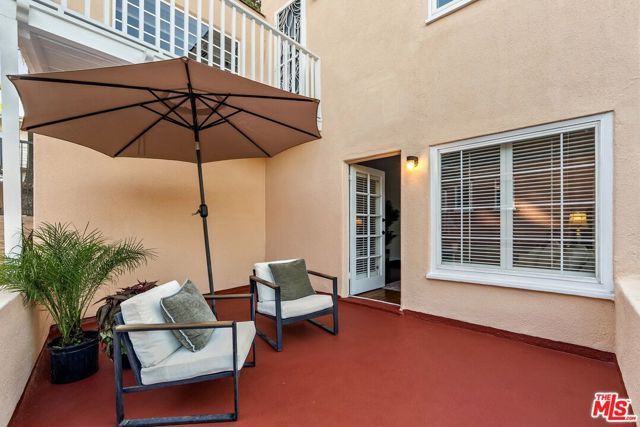 2001 Holly Hill Terrace, Los Angeles, CA 90068