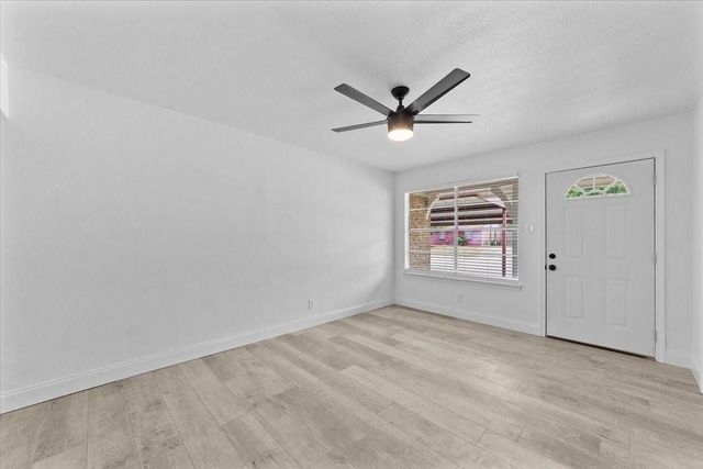 1628 Americana Boulevard, Blue Mound, TX 76131