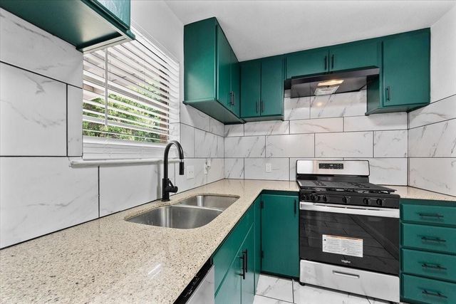 1628 Americana Boulevard, Blue Mound, TX 76131