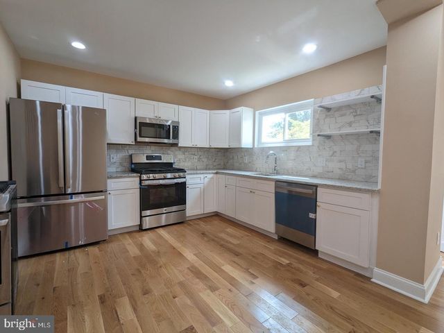 252 WINDERMERE AVE, Lansdowne, PA 19050