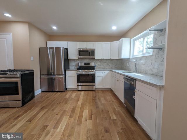 252 WINDERMERE AVE, Lansdowne, PA 19050