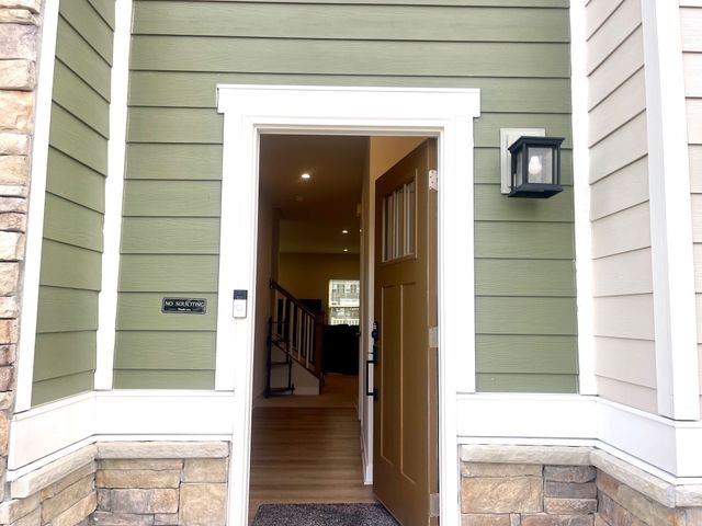 1338 Crescent Ridge Dr, Gallatin, TN 37066