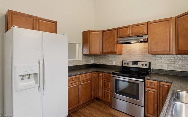 4217 Chilton Way, High Point, NC 27265