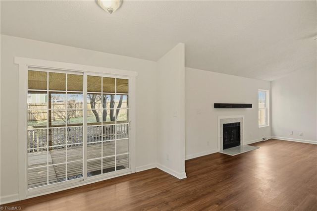 4217 Chilton Way, High Point, NC 27265