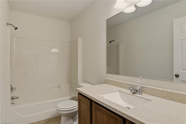 4217 Chilton Way, High Point, NC 27265