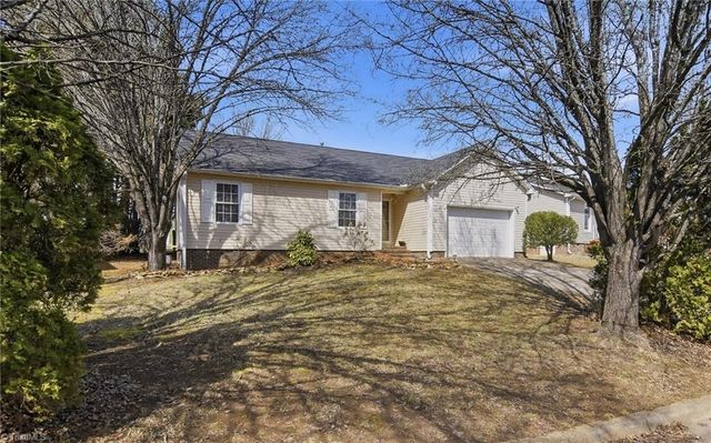 4217 Chilton Way, High Point, NC 27265