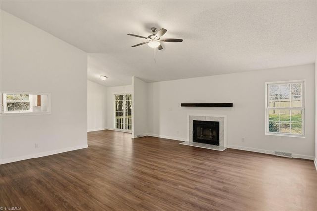 4217 Chilton Way, High Point, NC 27265