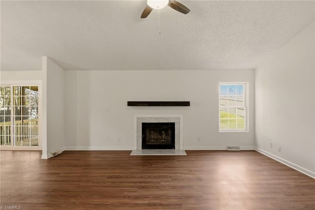 4217 Chilton Way, High Point, NC 27265