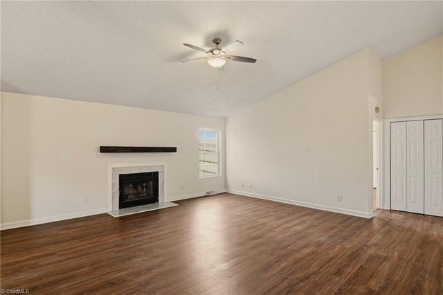 4217 Chilton Way, High Point, NC 27265