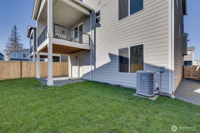 1030 168th Street SW, Lynnwood, WA 98037