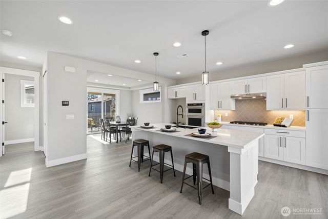 1030 168th Street SW, Lynnwood, WA 98037