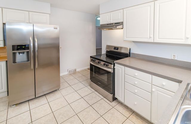 2438 N Governor Street, Evansville, IN 47711