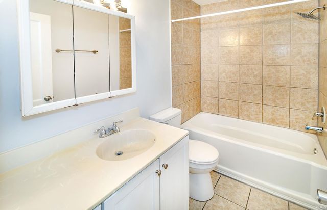 2438 N Governor Street, Evansville, IN 47711