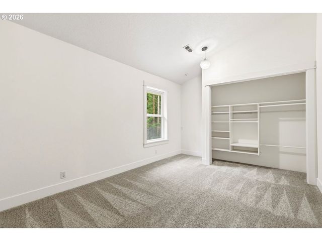 3708 Ne 292ND Ave, Camas, WA 98607