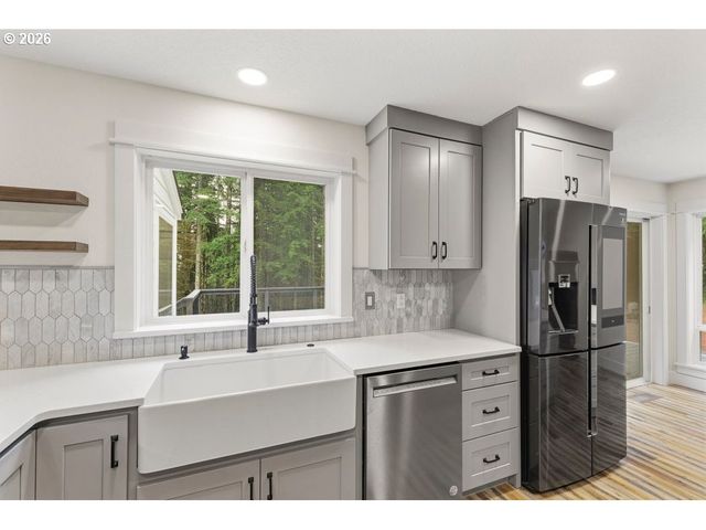 3708 Ne 292ND Ave, Camas, WA 98607