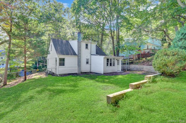 66 Washington Street, Setauket, NY 11733