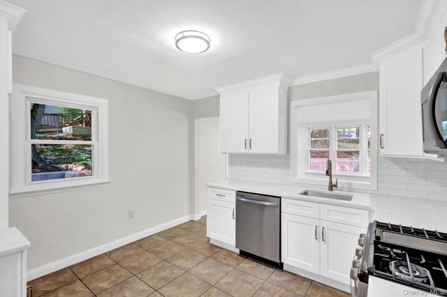 66 Washington Street, Setauket, NY 11733