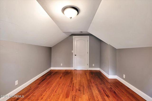 88 Dutch Lane Road, Marlboro, NJ 07746