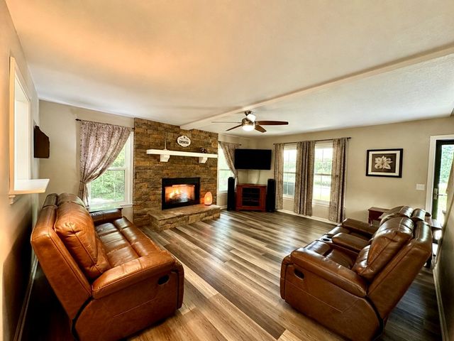 28 Rothgeb Ridge Road, Blairsville, GA 30512