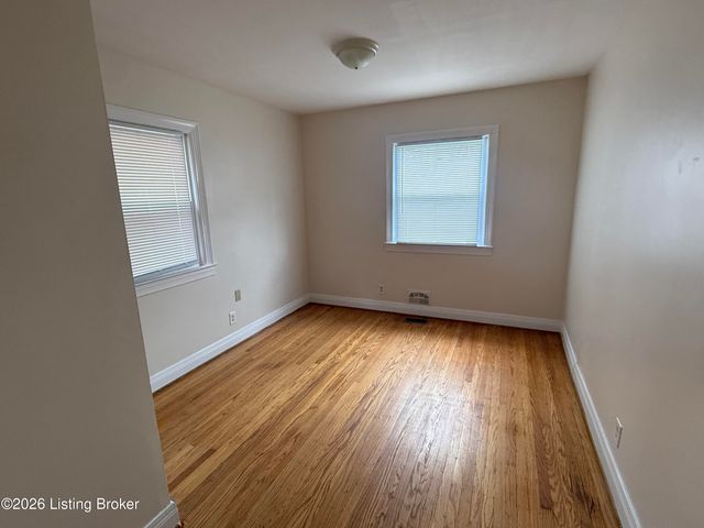 1770 Wilart Dr, Louisville, KY 40210