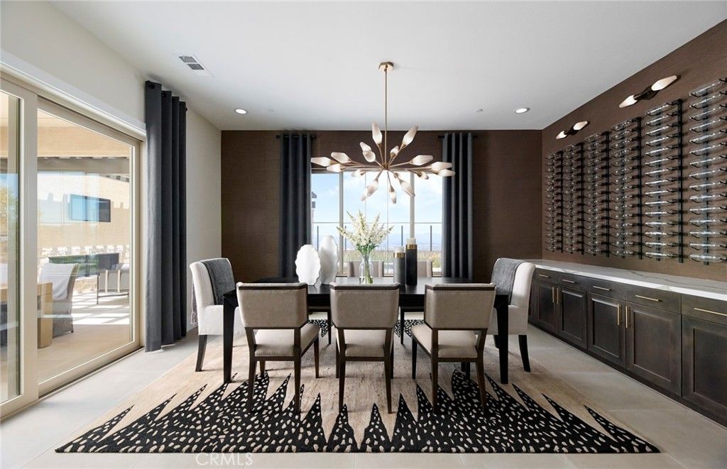 Image 5 of property listing at 11817 Canoga Avenue, Chatsworth, CA 91311