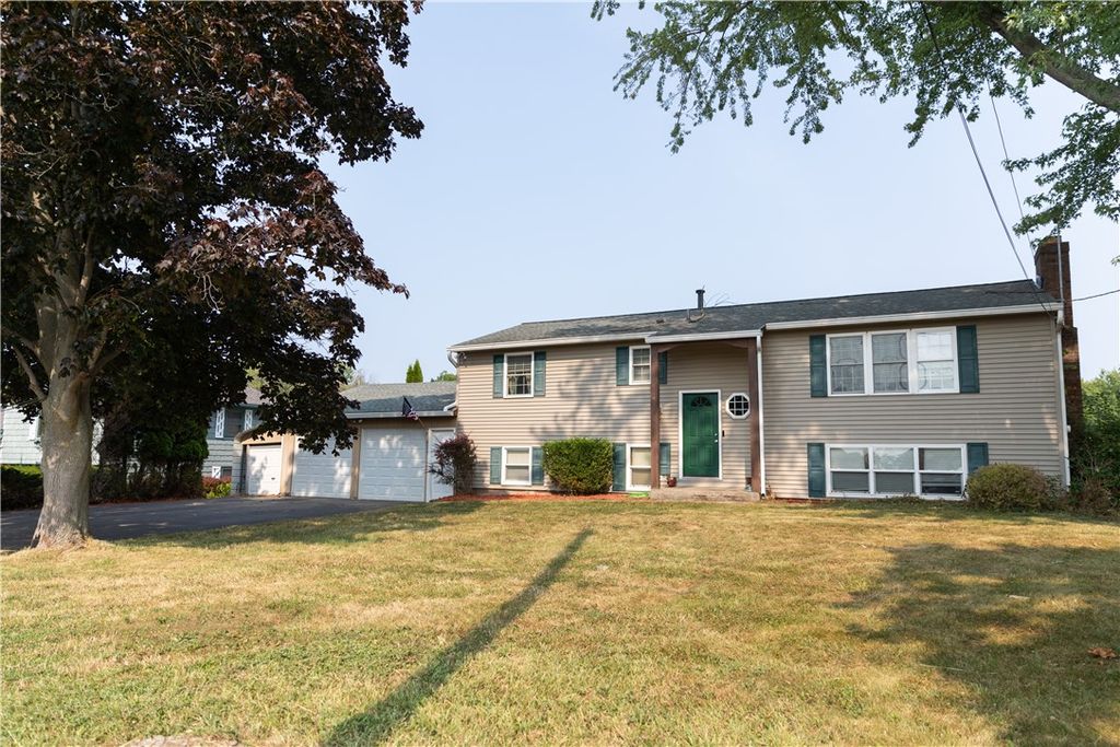 344 East Manitou Road, Greece, NY 14468