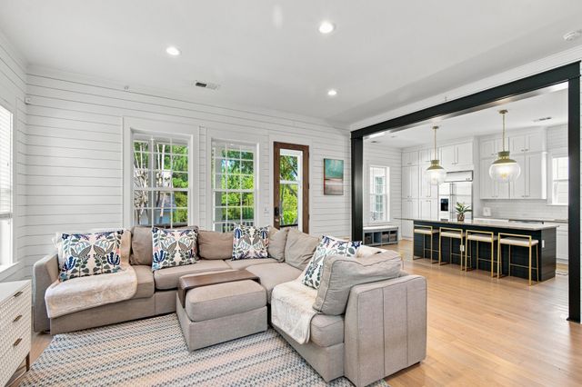 6064 Grand Council Street, Charleston, SC 29492