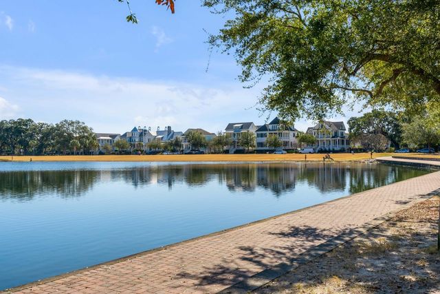 6064 Grand Council Street, Charleston, SC 29492