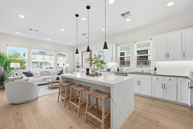 217 Athena Court, Mountain View, CA 94043