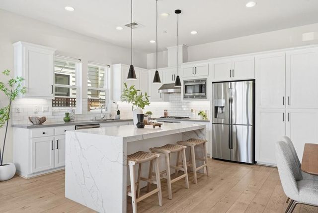 217 Athena Court, Mountain View, CA 94043