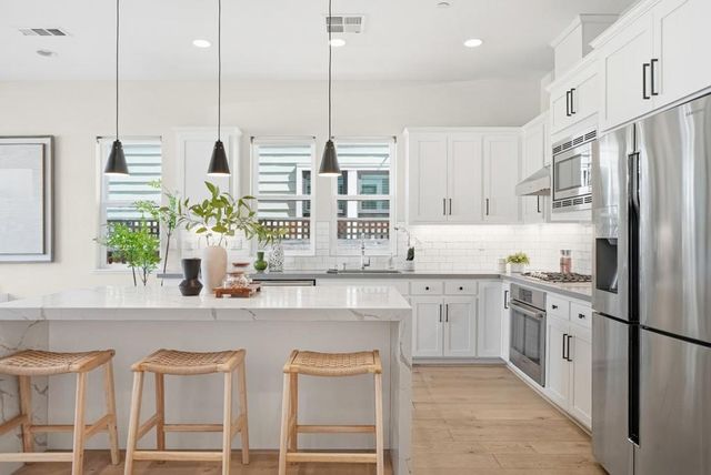 217 Athena Court, Mountain View, CA 94043