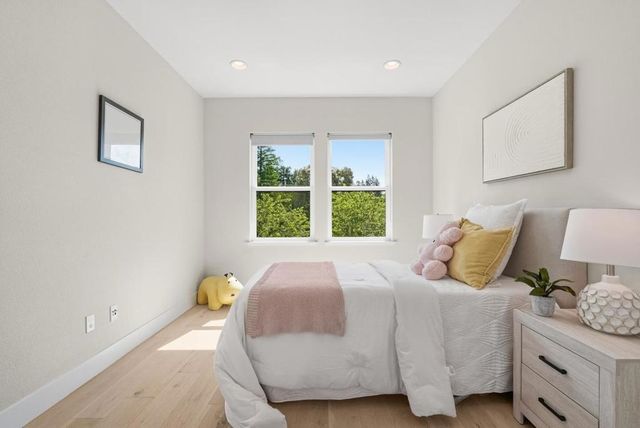 217 Athena Court, Mountain View, CA 94043