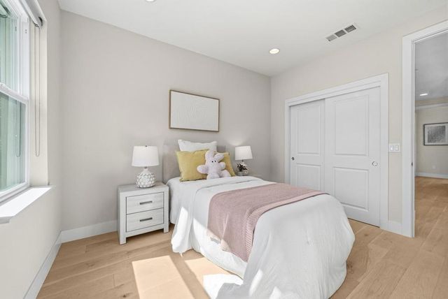 217 Athena Court, Mountain View, CA 94043