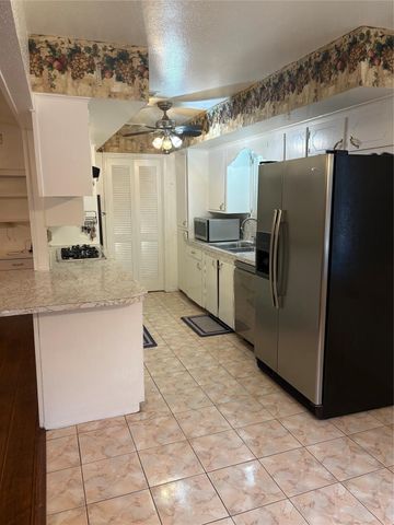 8450 Bigwood Street, Houston, TX 77078