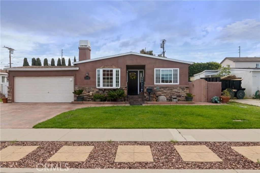 23714 Alliene Avenue, Torrance, CA 90501