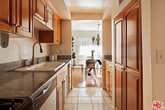 13030 Valleyheart Drive 119, Studio City (los Angeles), CA 91604