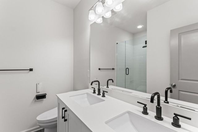 916 Brees Court, Atlanta, GA 30318